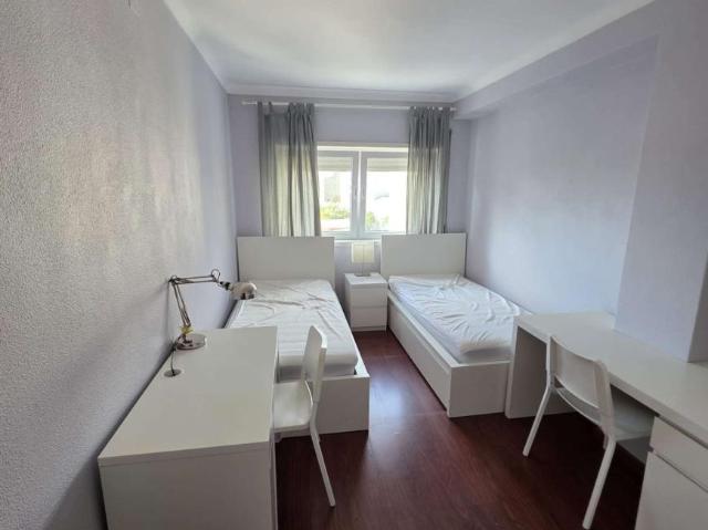 Quarto alugar em Porto