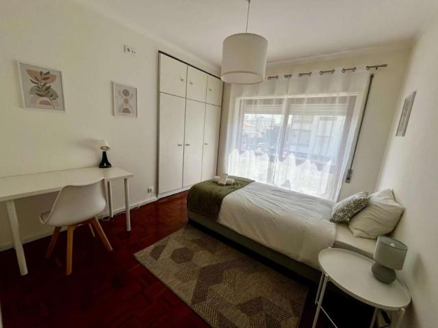 Quarto alugar em Porto