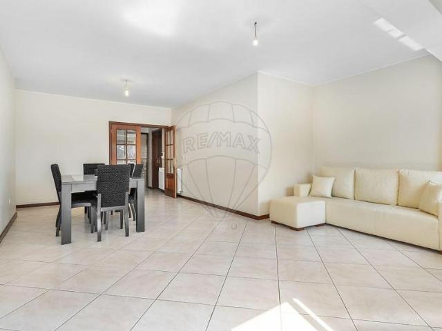 Apartamento venda em Póvoa De Lanhoso, Braga