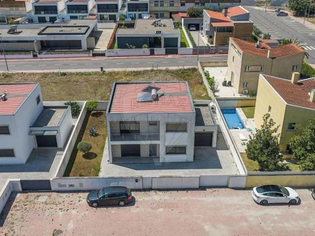 Casa venda em Póvoa De Lanhoso, Braga