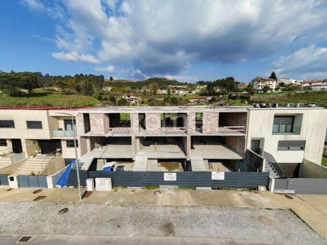 Casa venda em Póvoa De Lanhoso, Braga