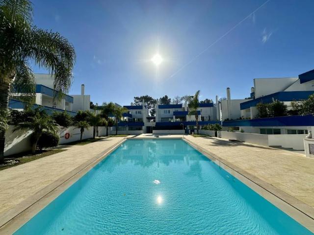 Apartamento alugar em Quarteira, Loulé