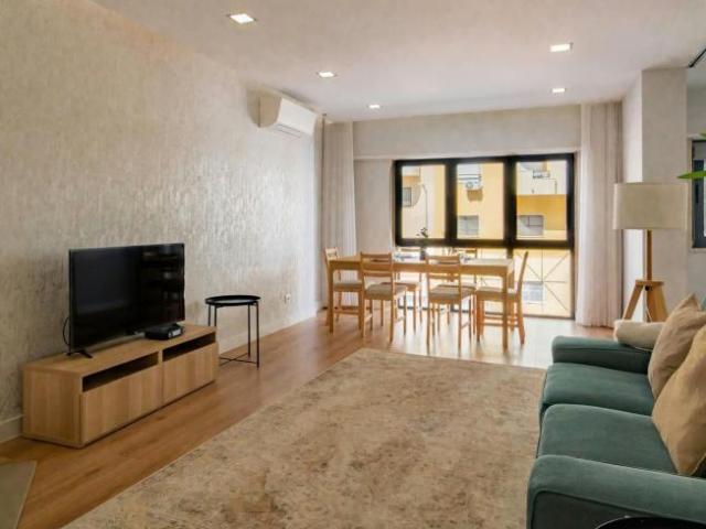 Apartamento alugar em Jardim da Radial, Odivelas