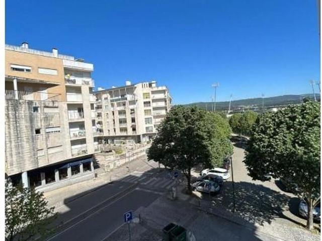 Apartamento venda em Rio Maior, Santarém