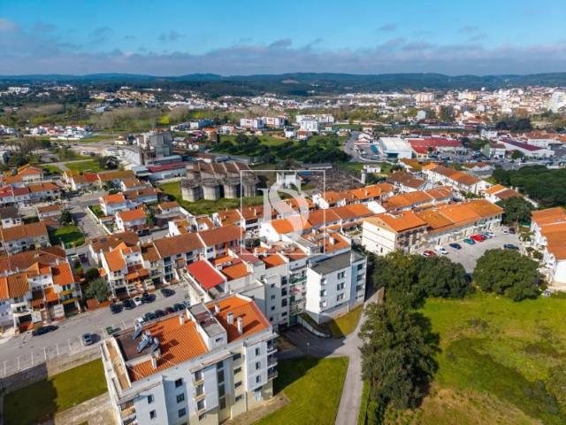 Apartamento venda em Rio Maior, Santarém