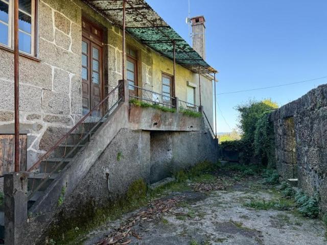 Casa venda em Couto Do Mosteiro, Viseu