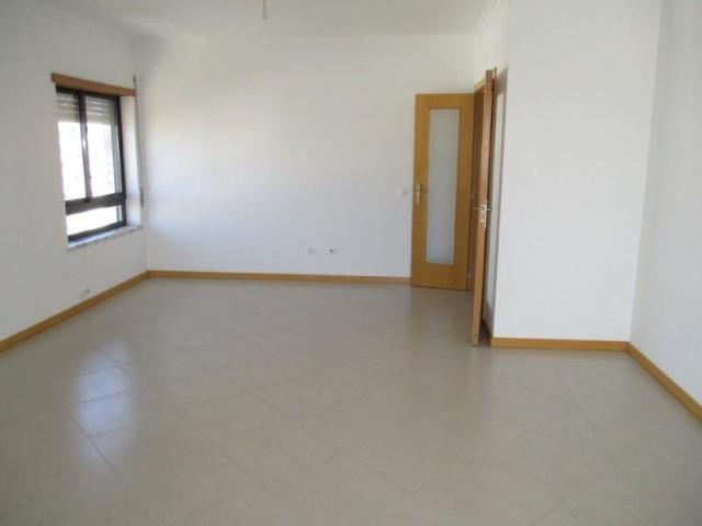 Apartamento alugar em Santarém