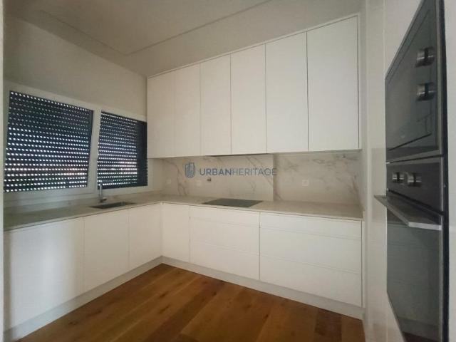 Apartamento venda em Santiago Dos Velhos, Lisboa