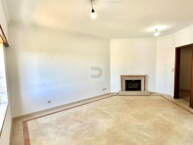 Apartamento alugar em Seixal, Setúbal