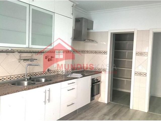 Apartamento venda em Quinta do Conde, Sesimbra