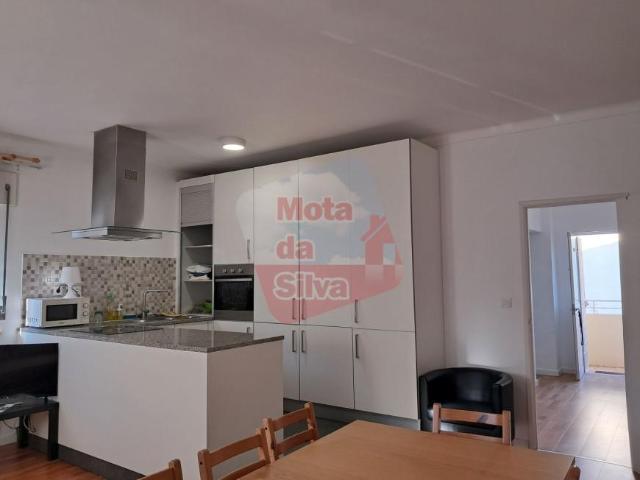Apartamento alugar em Almada Velha, Almada
