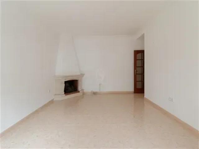 Apartamento alugar em Setúbal