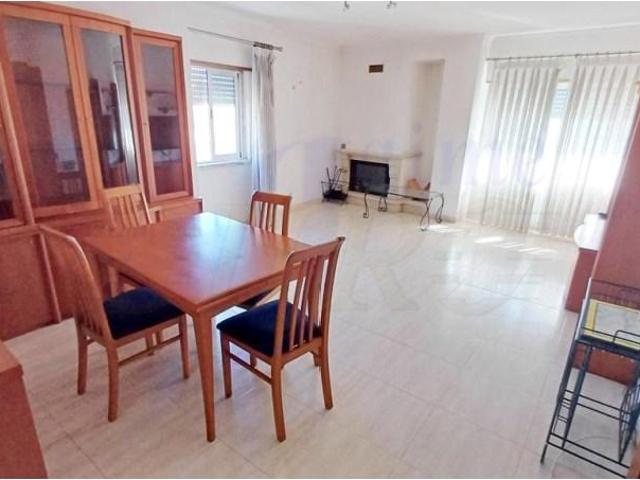 Apartamento venda em Casal da Cavaleira, Sintra