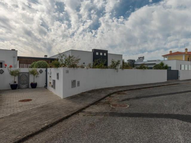 Casa venda em Varatojo, Torres Vedras