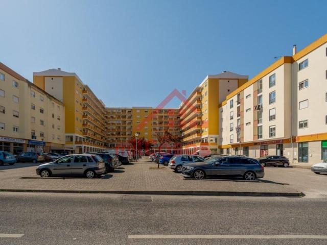 Apartamento alugar em Santa Maria, São Pedro e Matacães, Torres Vedras