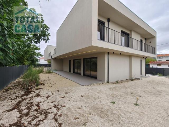 Casa venda em Valença, Viana Do Castelo