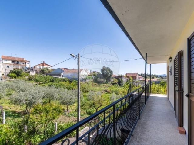 Casa venda em Argeriz, Vila Real