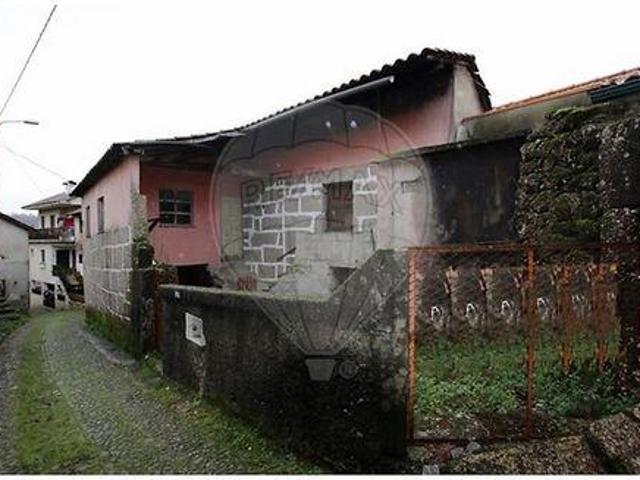 Casa venda em Parada Do Bouro, Braga