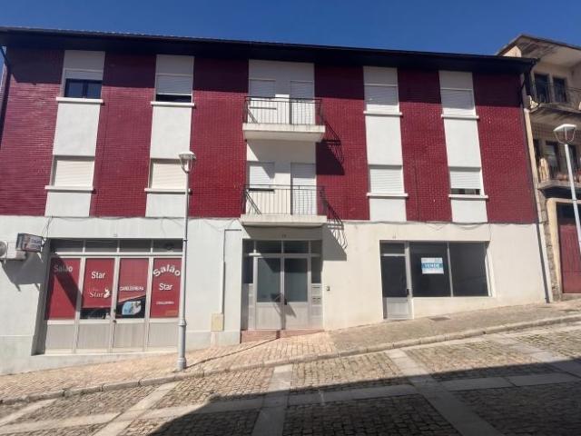 Apartamento venda em Vila Flor, Bragança