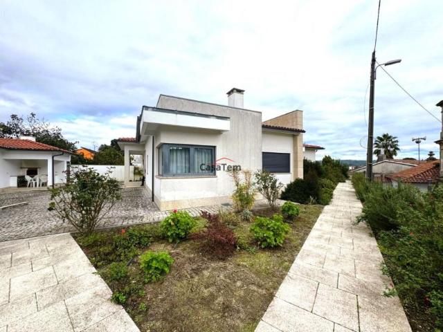 Casa venda em Figueiredo Das Donas, Viseu