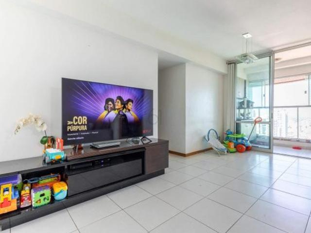 Apartamento venda em Região Geográfica Imediata do Distrito Federal, Região Integrada de Desenvolvimento do Distrito Federal e Entorno