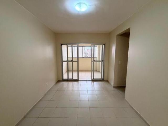 Apartamento venda em Região Geográfica Imediata do Distrito Federal, Região Integrada de Desenvolvimento do Distrito Federal e Entorno