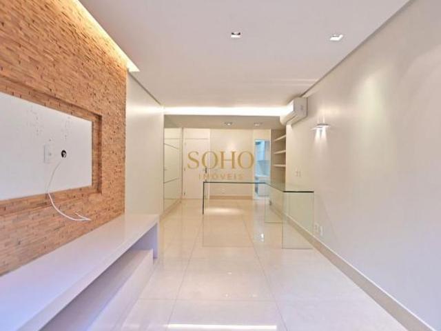 Apartamento venda em Região Geográfica Imediata do Distrito Federal, Região Integrada de Desenvolvimento do Distrito Federal e Entorno
