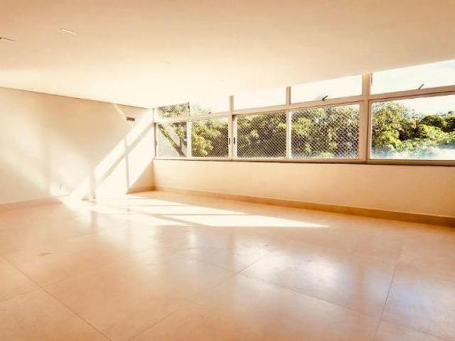 Apartamento venda em Região Geográfica Imediata do Distrito Federal, Região Integrada de Desenvolvimento do Distrito Federal e Entorno