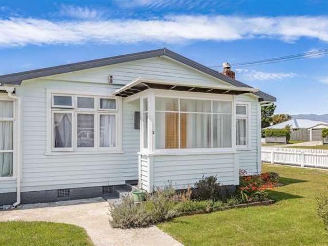 House for sale in Fairdown, West Coast