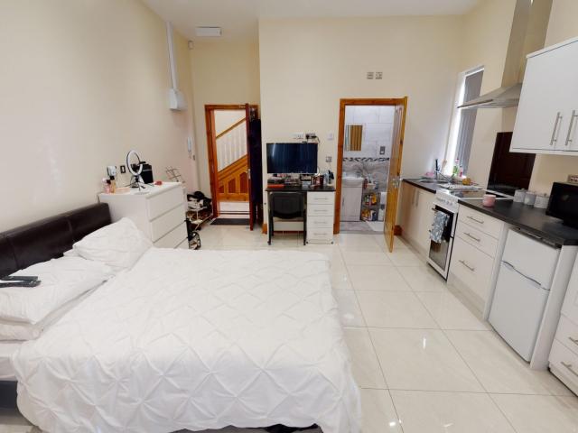 Studio for rent in Edgbaston, West Midlands