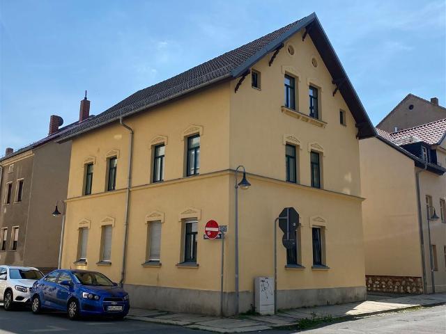 Dachgeschosswohnung kaufen in Altenburg