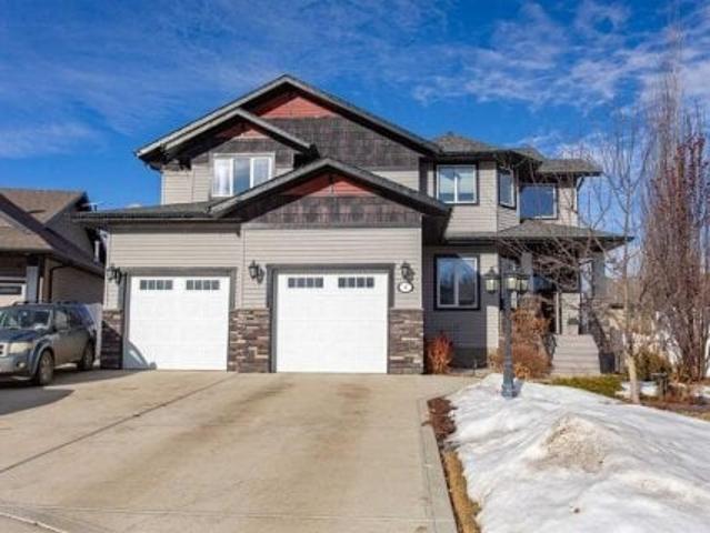 House for sale in Sylvan Lake, Alberta