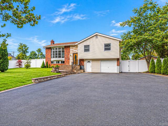 House for sale in Huntington, New York