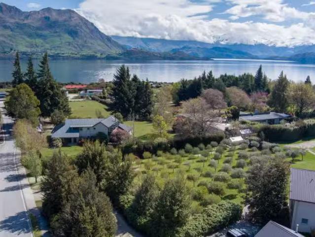 House for sale in Otakou