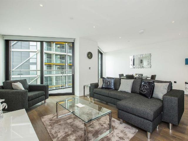 Apartment for rent in Battersea, Greater London