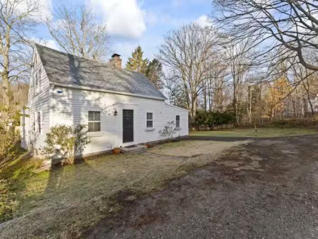 House for rent in Southbury