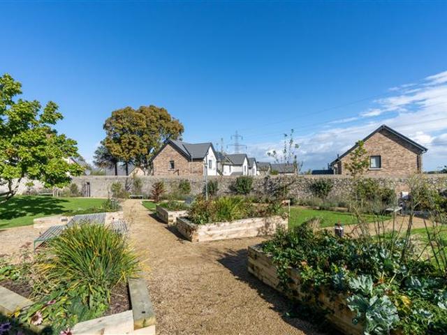 Terraced House for sale in Carrickmines, North Tipperary