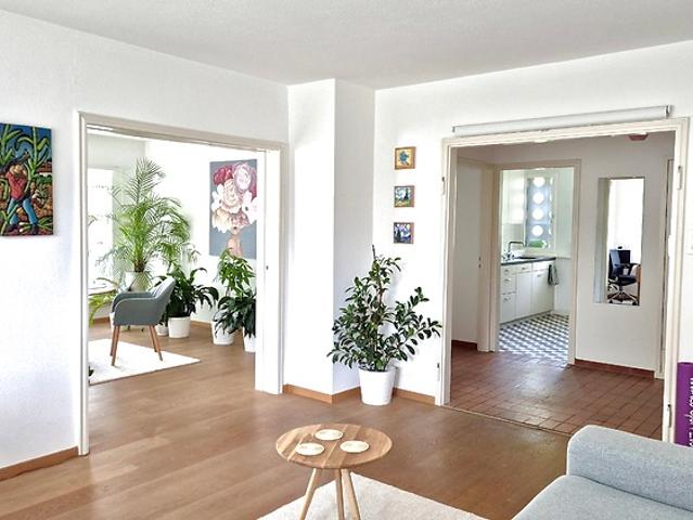Apartment mieten in Einigen, Zürich