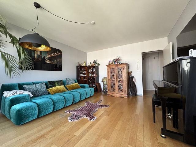Apartment mieten in Einigen, Zürich