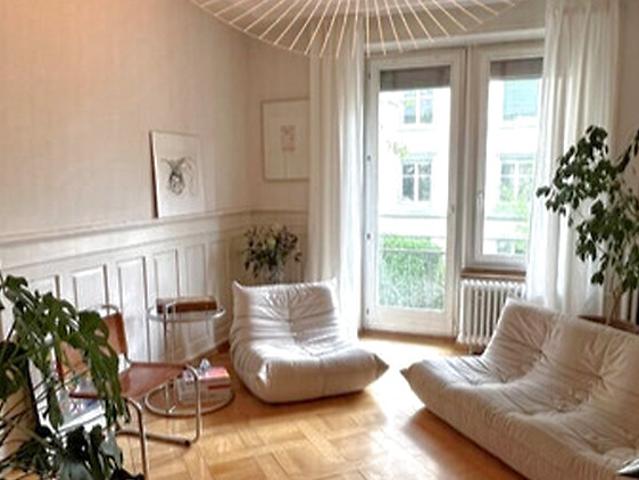 Apartment mieten in Einigen, Zürich