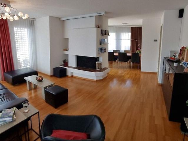 Haus mieten in Einigen, Zürich