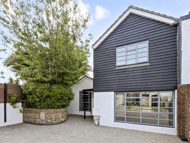 House for rent in Worthing, West Sussex