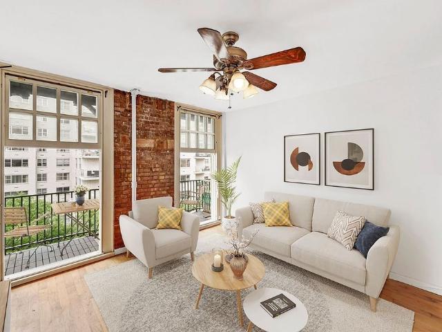 Apartment for sale in Arverne, New York