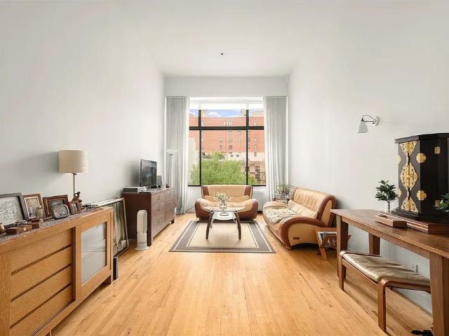 Apartment for sale in Arverne, New York