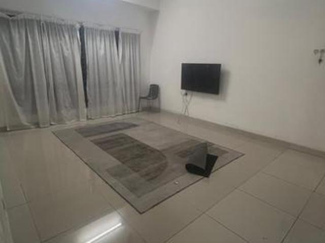 Townhouse for rent in Puchong, Majlis Bandaraya Subang Jaya