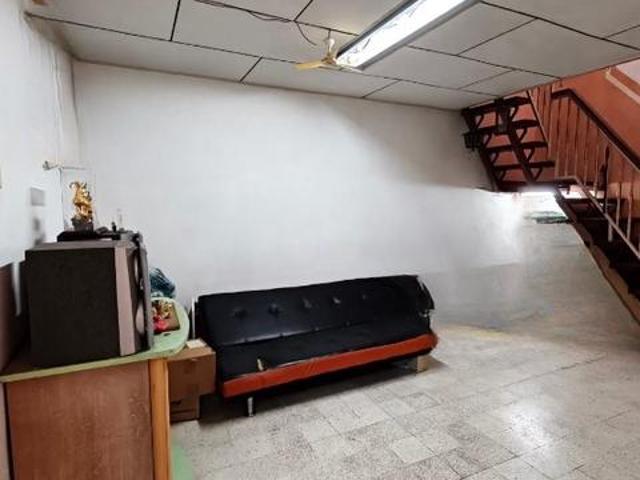 Terraced House for sale in Malaka