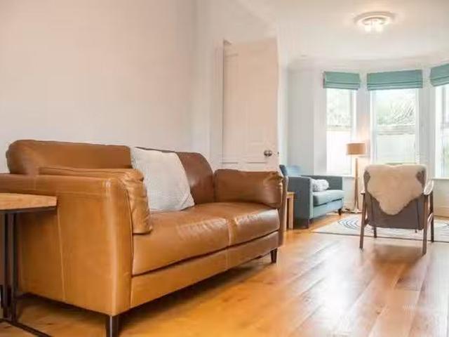 Apartment to rent in Bluebell, North Tipperary