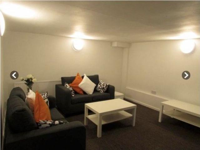 Room for rent in Huddersfield, West Yorkshire