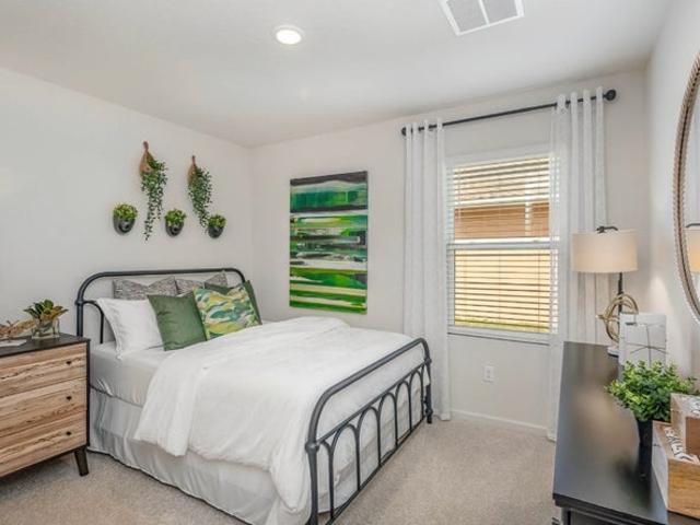 Room for rent in Port Saint Lucie, Florida