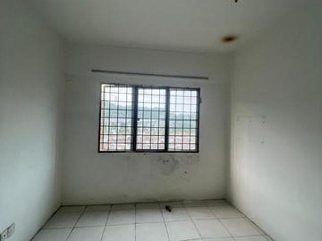 Apartment for sale in Kajang, Langat